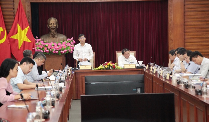 Chủ tịch UBND tỉnh Bình Thuận Lê Tuấn Phong phát biểu tại buổi làm việc